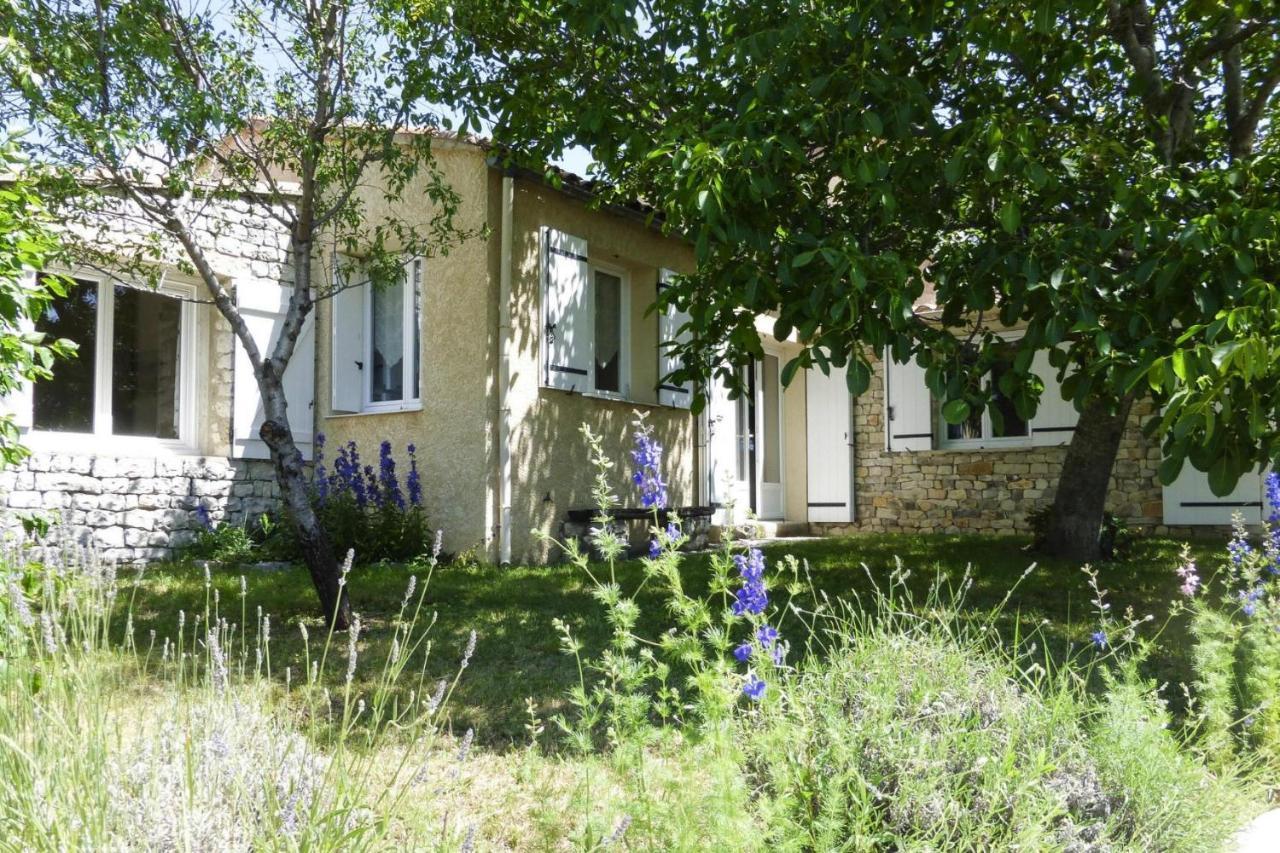 Charming Holiday Home With Private Garden, Revest-Du-Bion Exterior foto